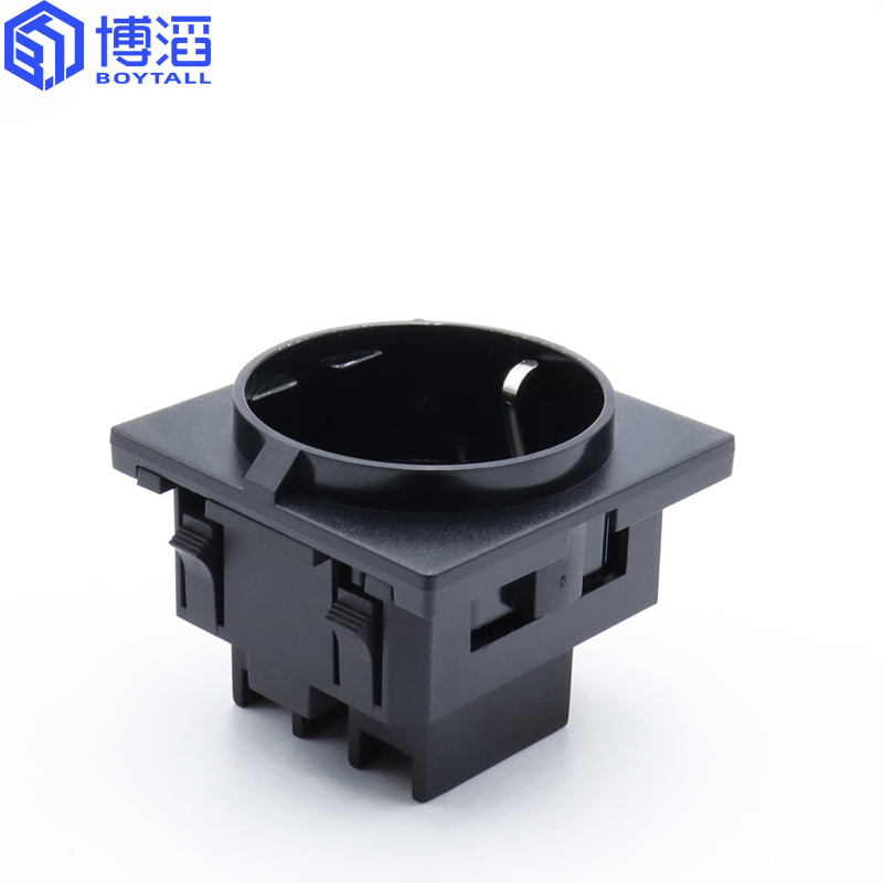 PDU機（jī）櫃電源插座你知多（duō）少（shǎo）？ 